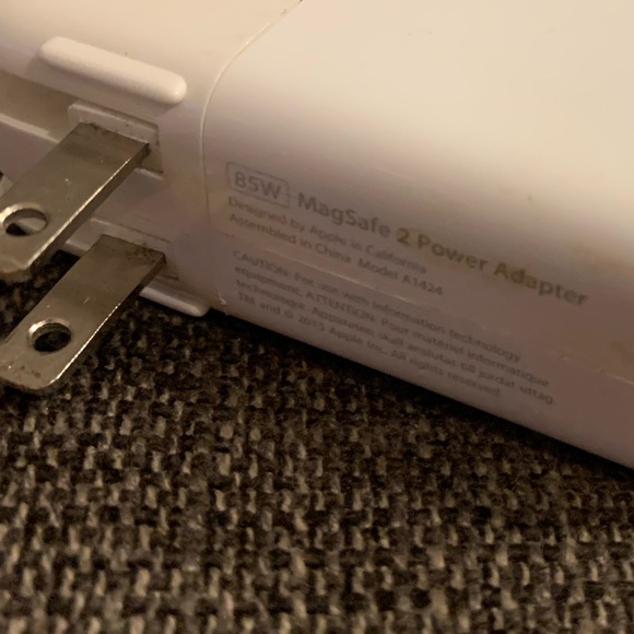 Mac Power Adaptor - Picture 2 of 3